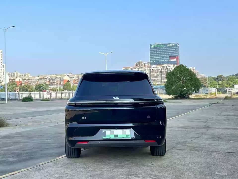 Li Auto Ideal L8
