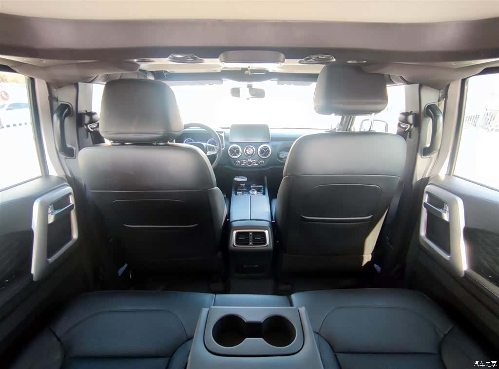 BAIC BJ40, 2025 17