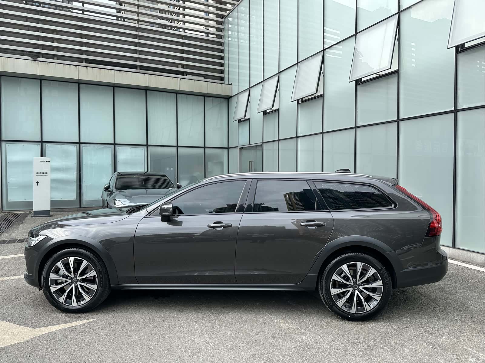 Volvo V90, 2024 все фото