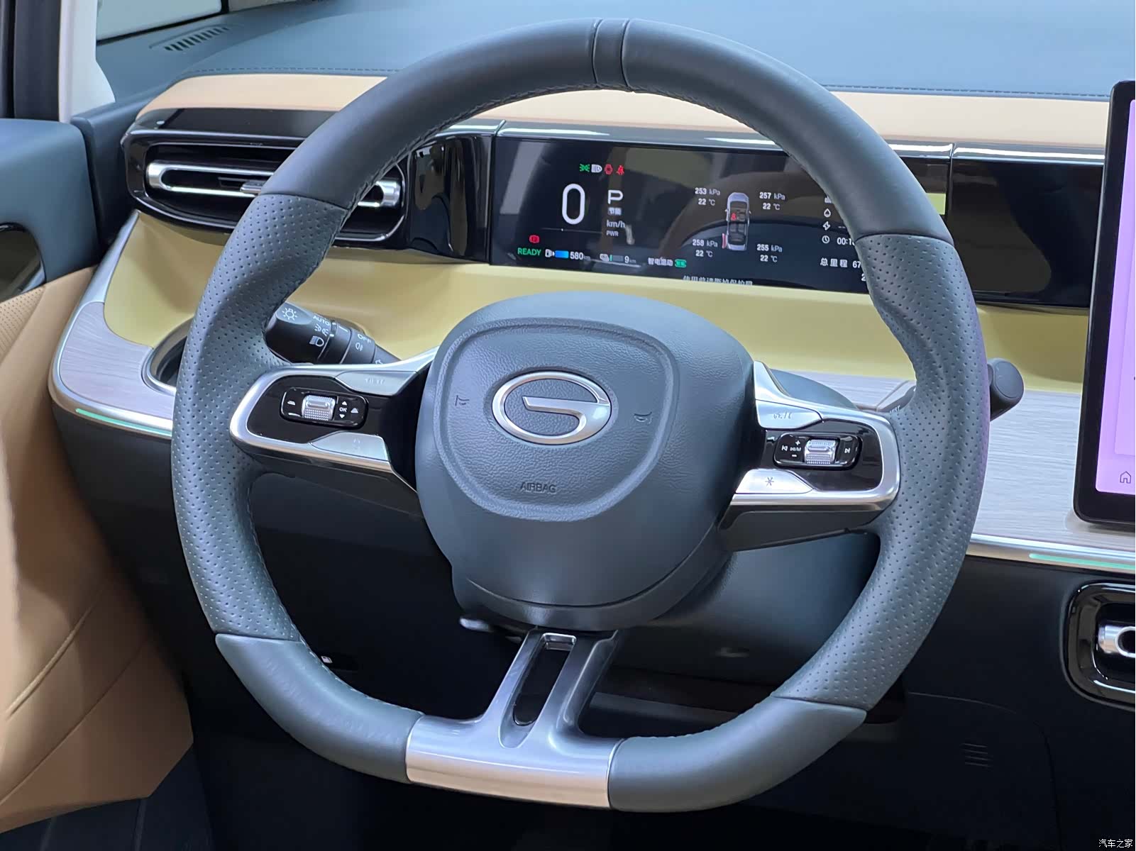 Trumpchi E8, 2023 29