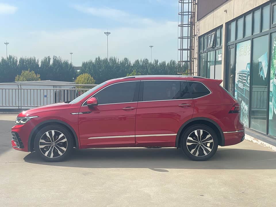 Volkswagen Tiguan L