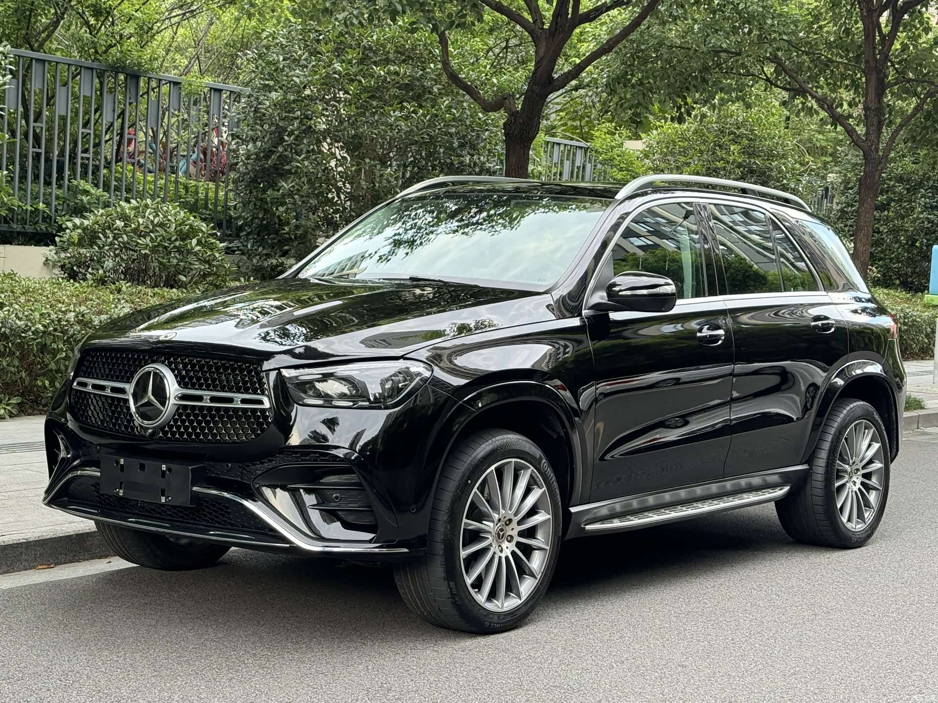 Mercedes-Benz GLE, 2023 1
