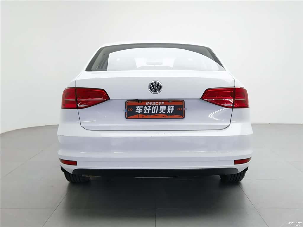 Volkswagen Sagitar, 2016 4
