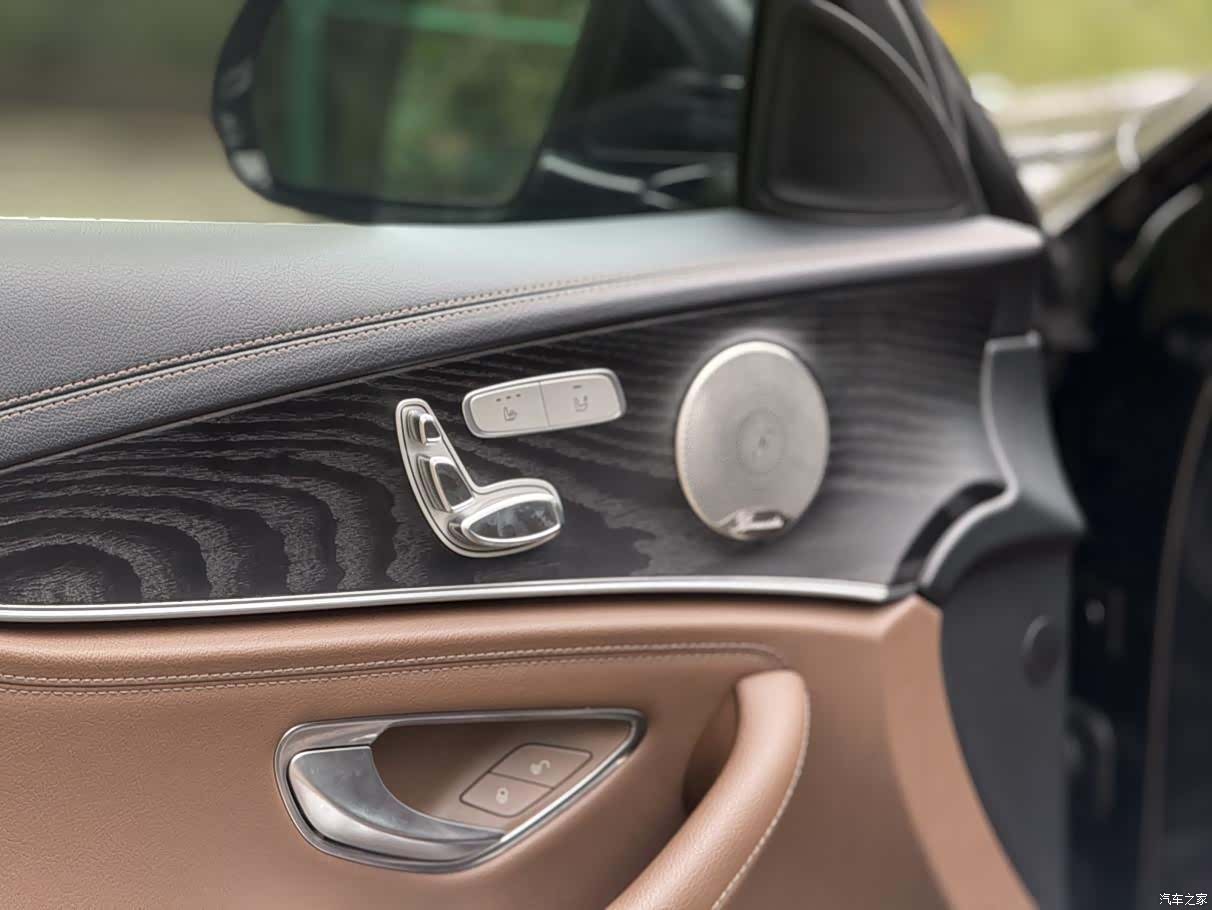 Mercedes-Benz E-Class, 2022 9