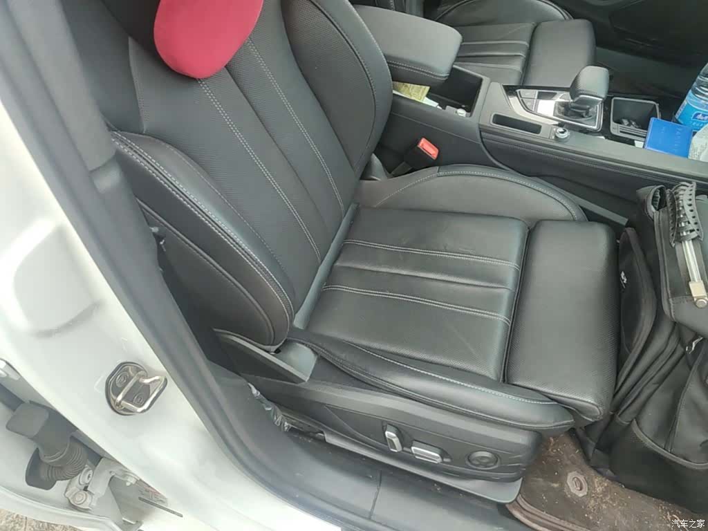 Audi A4L, 2023 25