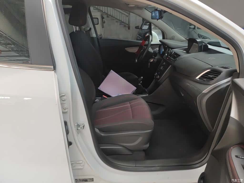 Buick Encore, 2015 25