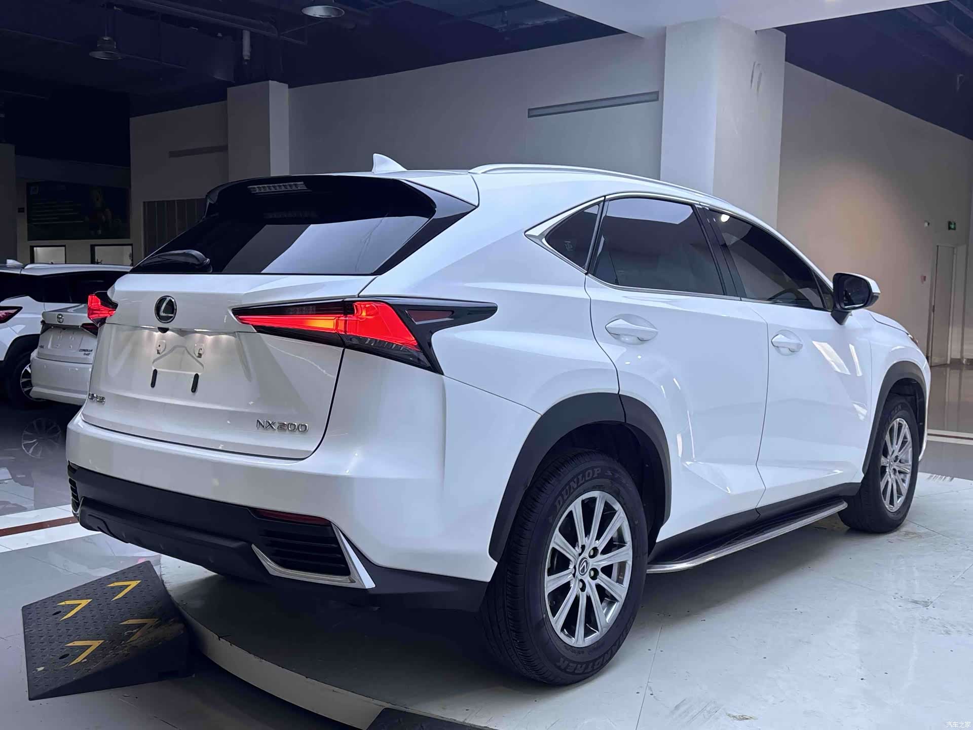 Lexus NX, 2021 4