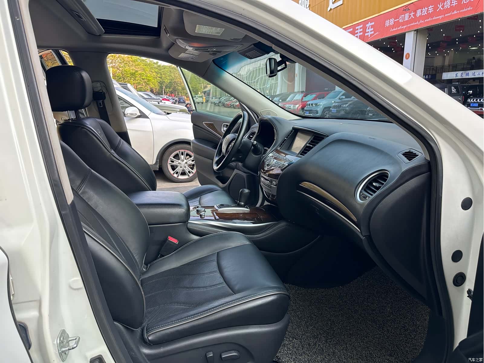 Infiniti QX60, 2014 13