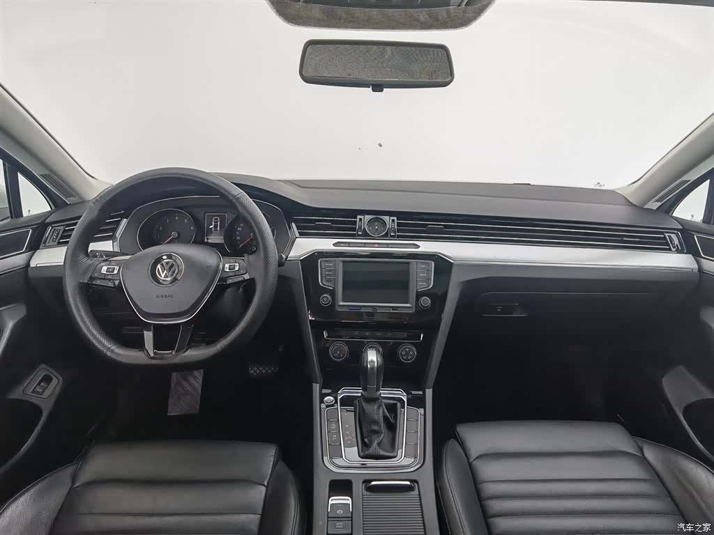 Volkswagen Magotan, 2017 все фото