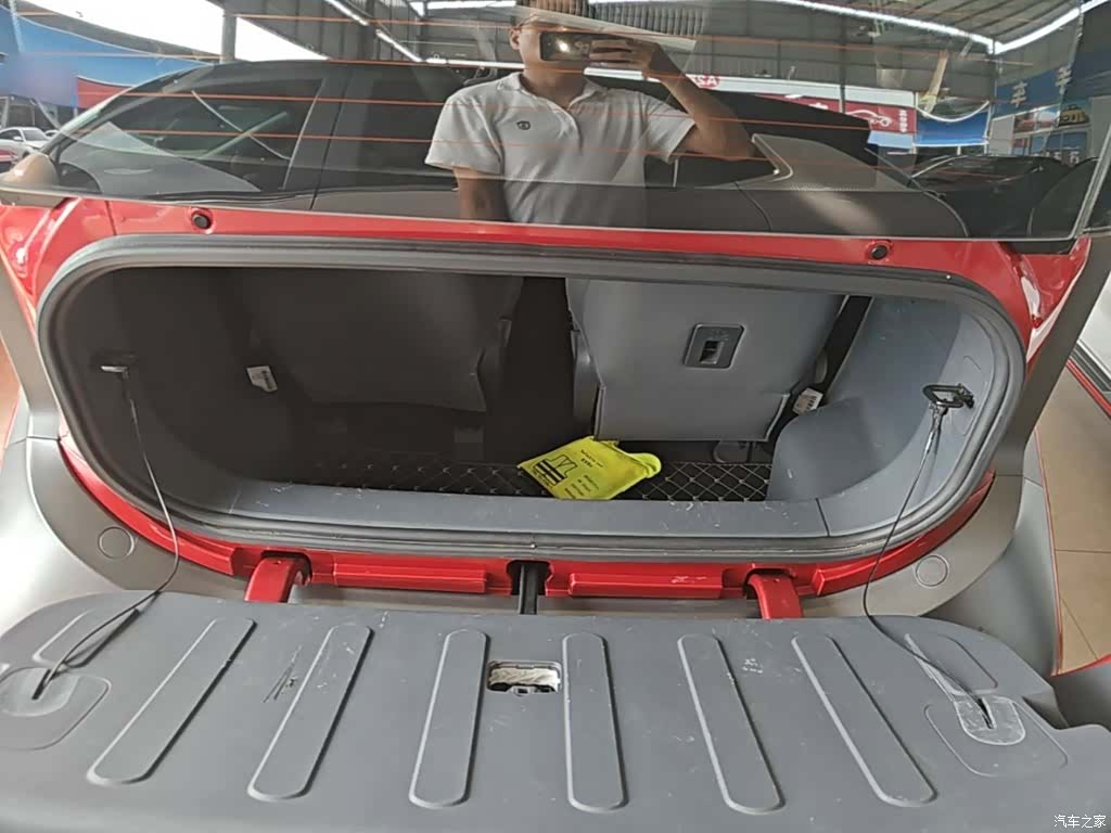 Wuling E200, 2019 19