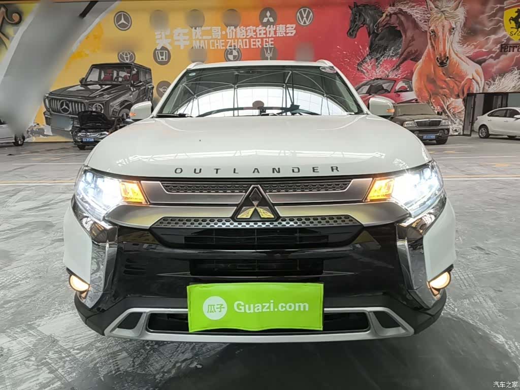 Mitsubishi Outlander, 2020 3