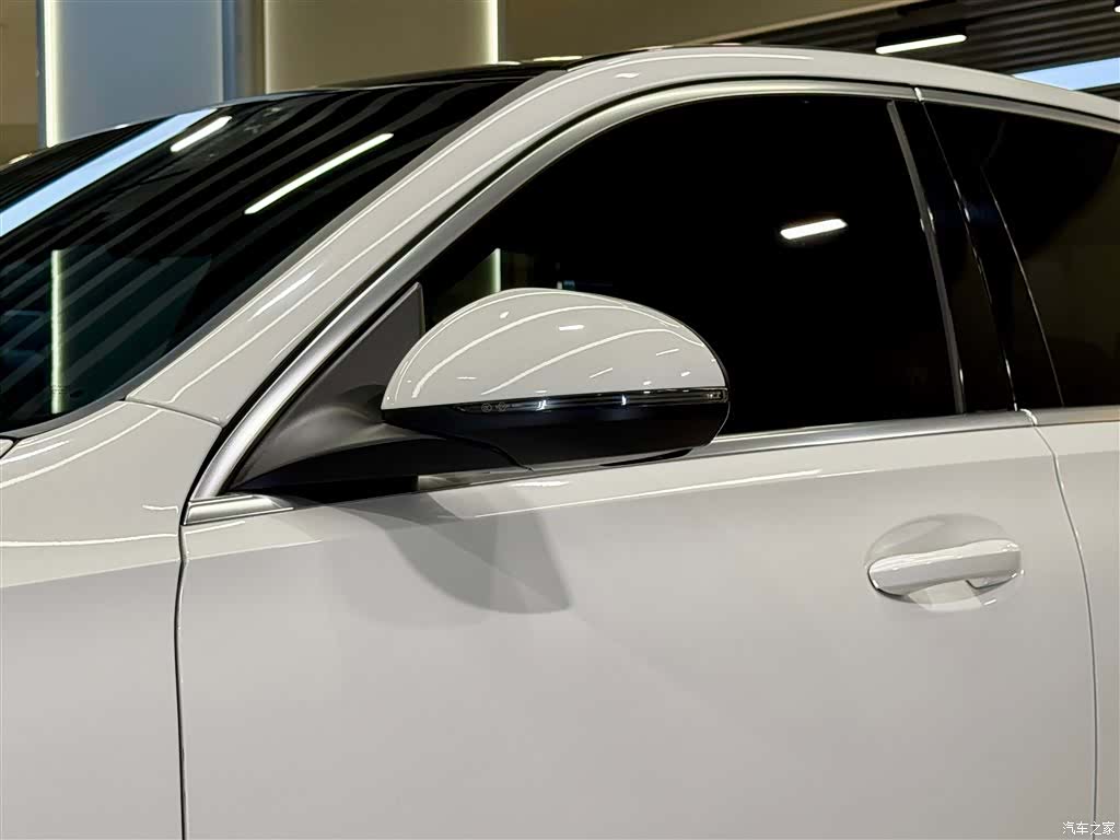 Mercedes-Benz C-Class, 2022 13