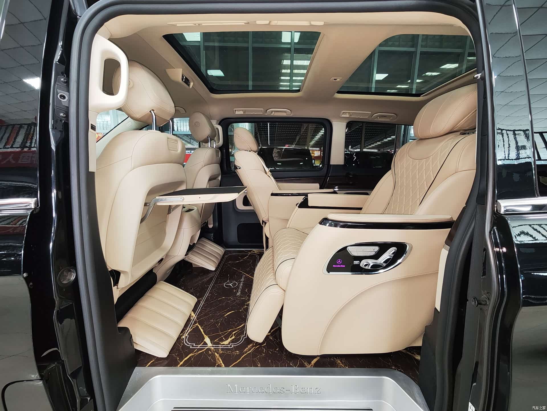 Mercedes-Benz V-Class, 2022 9