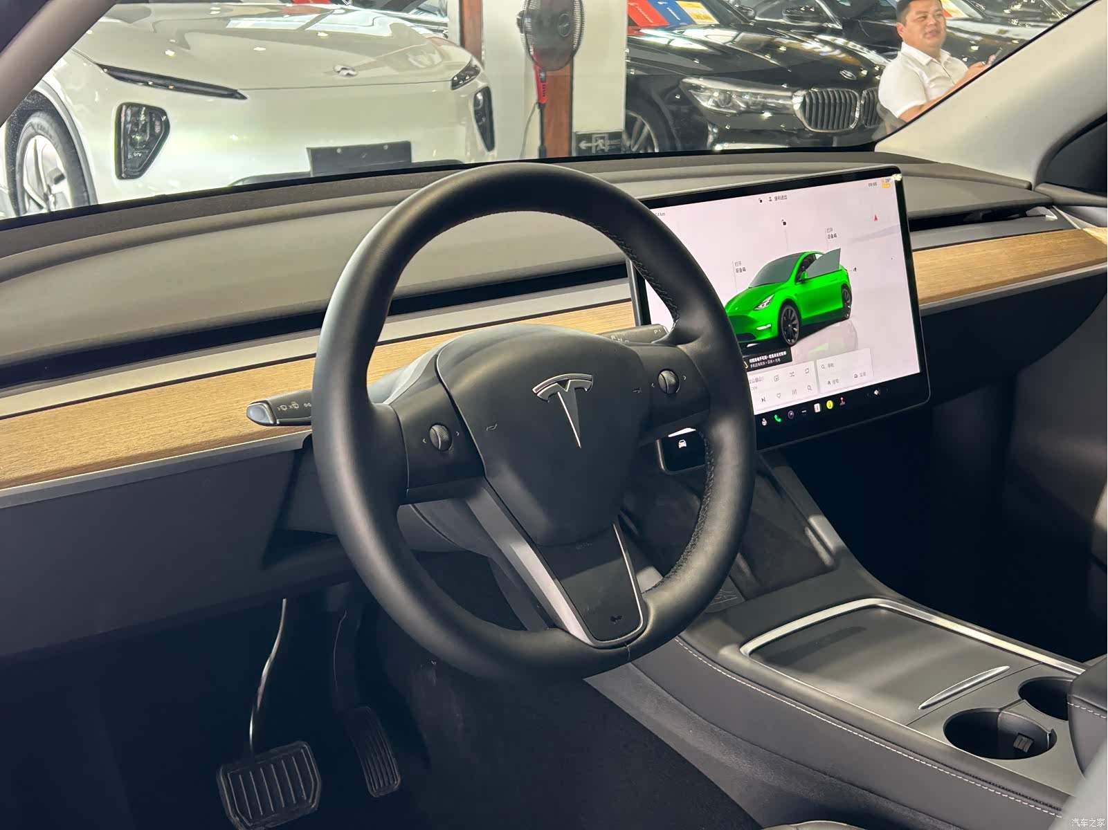 Tesla Model Y, 2022 4