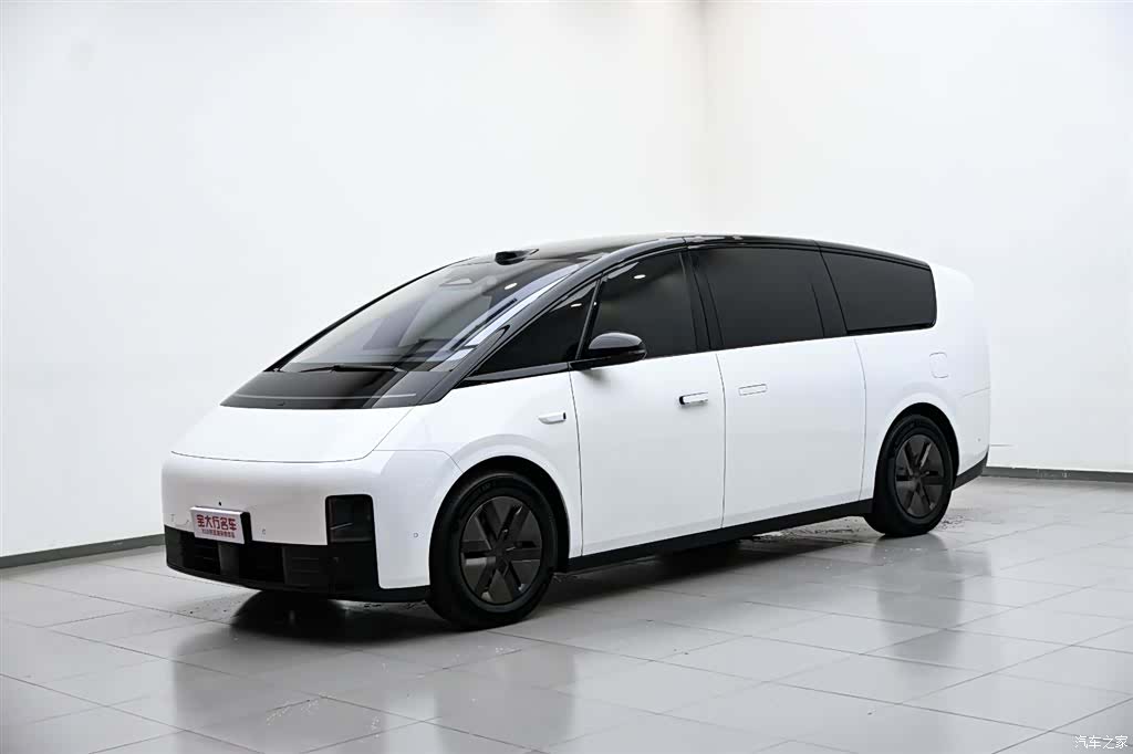 Li Auto MEGA, 2025 2