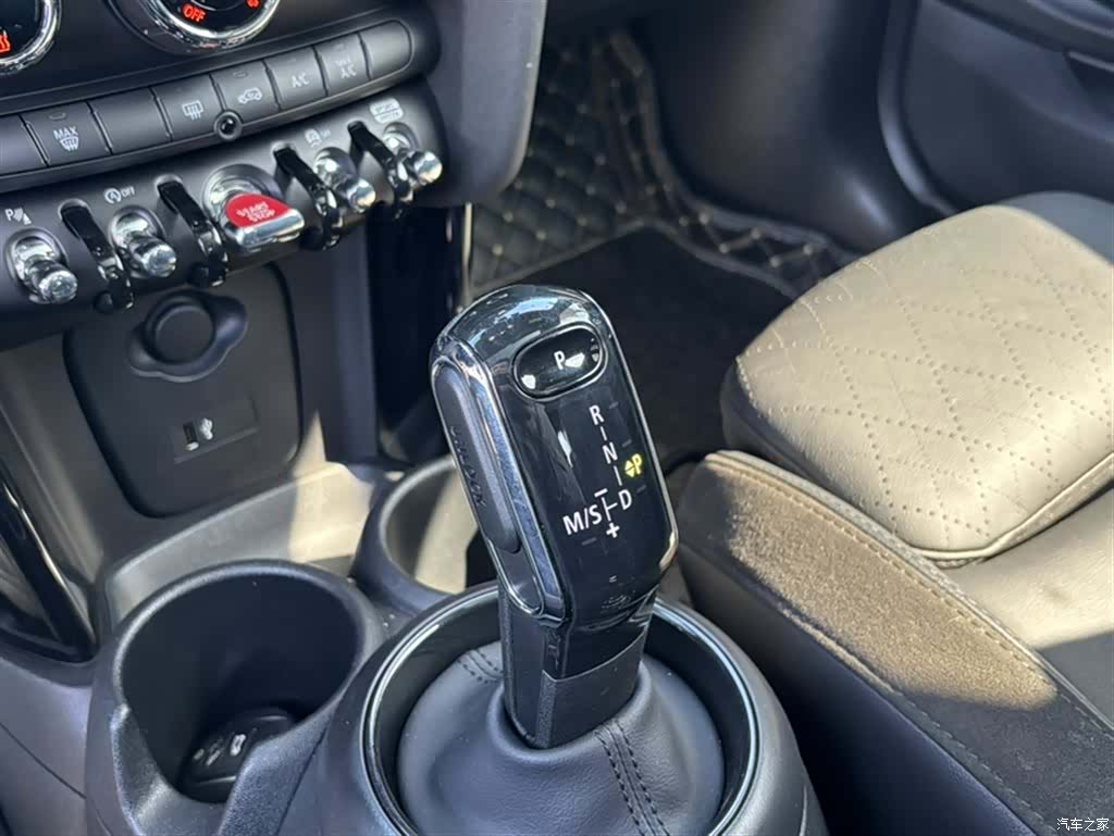 Mini Cooper, 2023 14