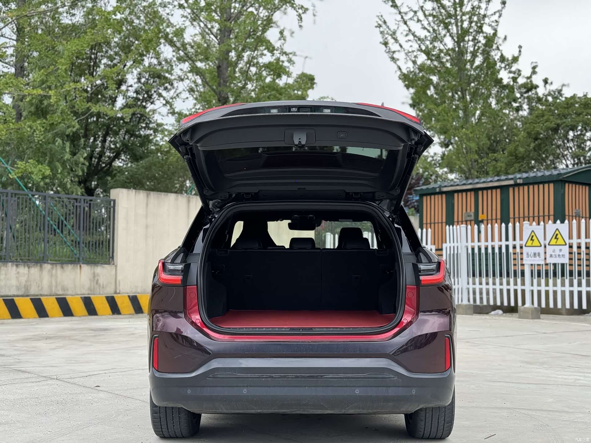 NIO ES6, 2021 10