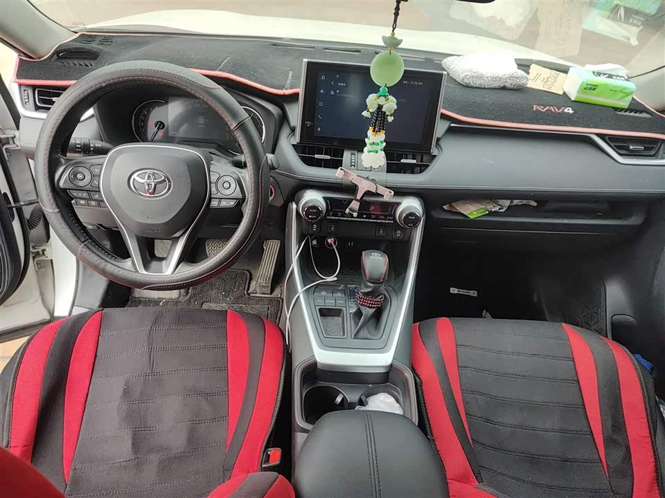 Toyota RAV4 Rongfang