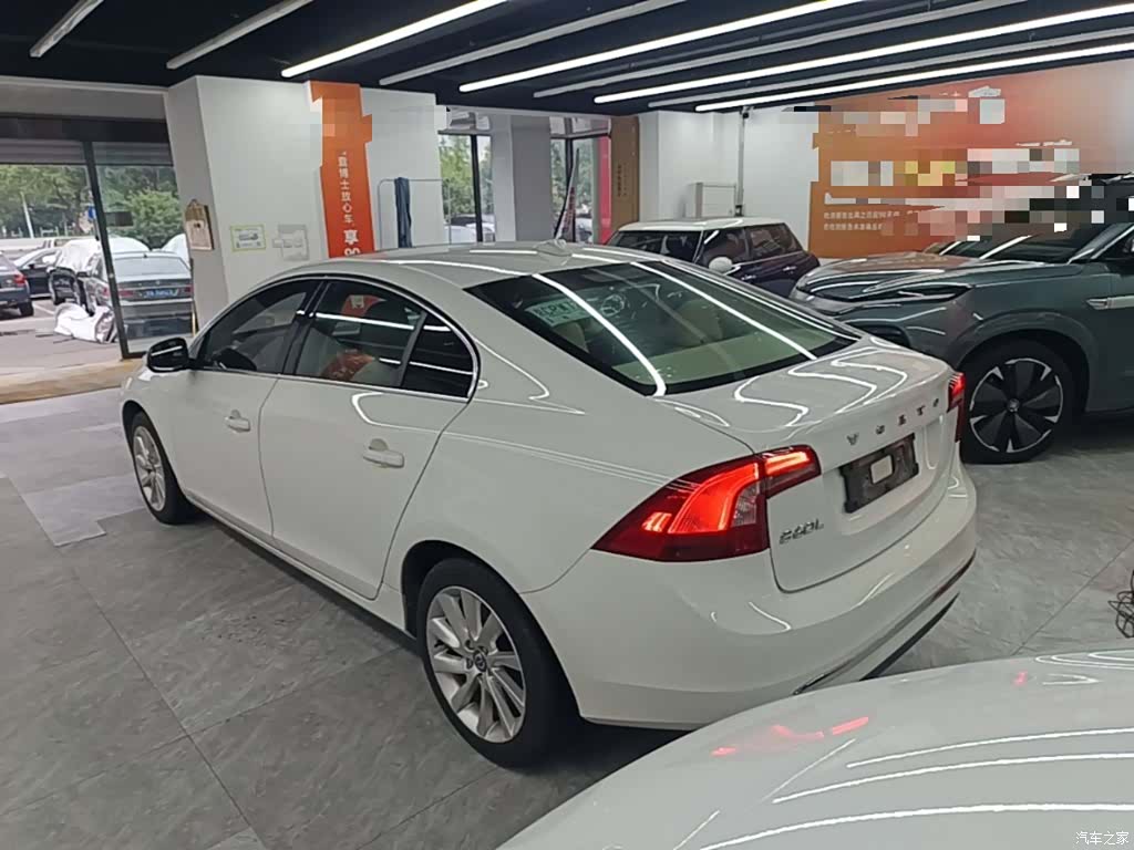 Volvo S60, 2014 все фото