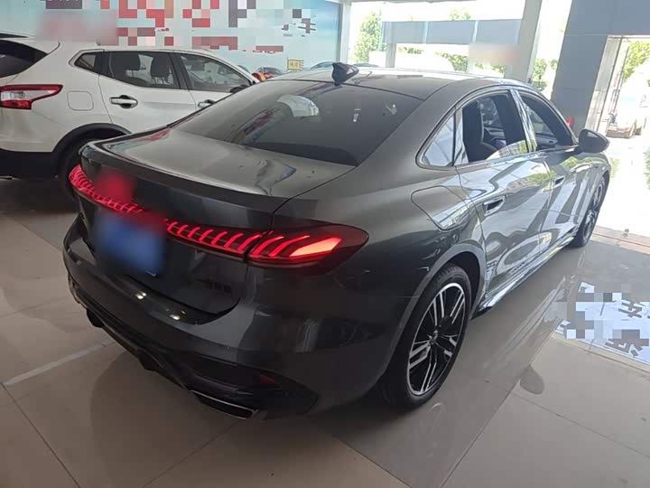 Audi A5L 2026 2.0T yun dong ban Plus