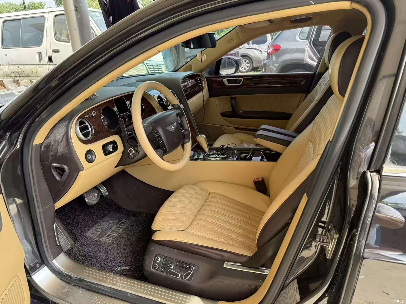 Bentley Flying Spur, 2008 3