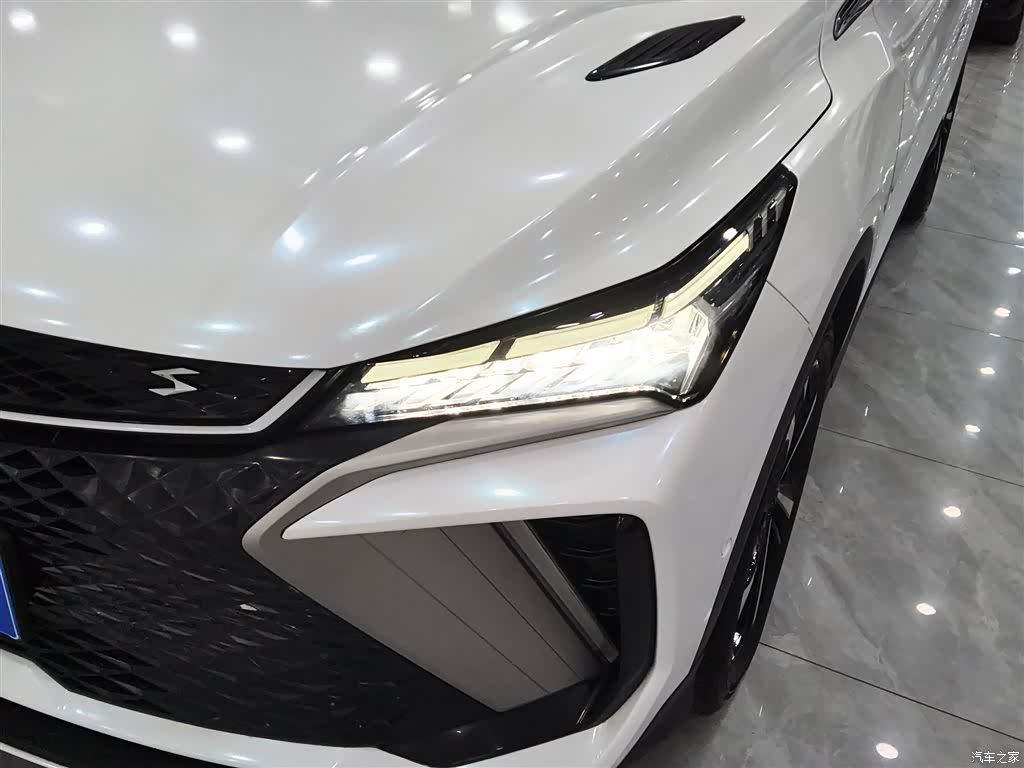 Geely Coolray, 2023 18