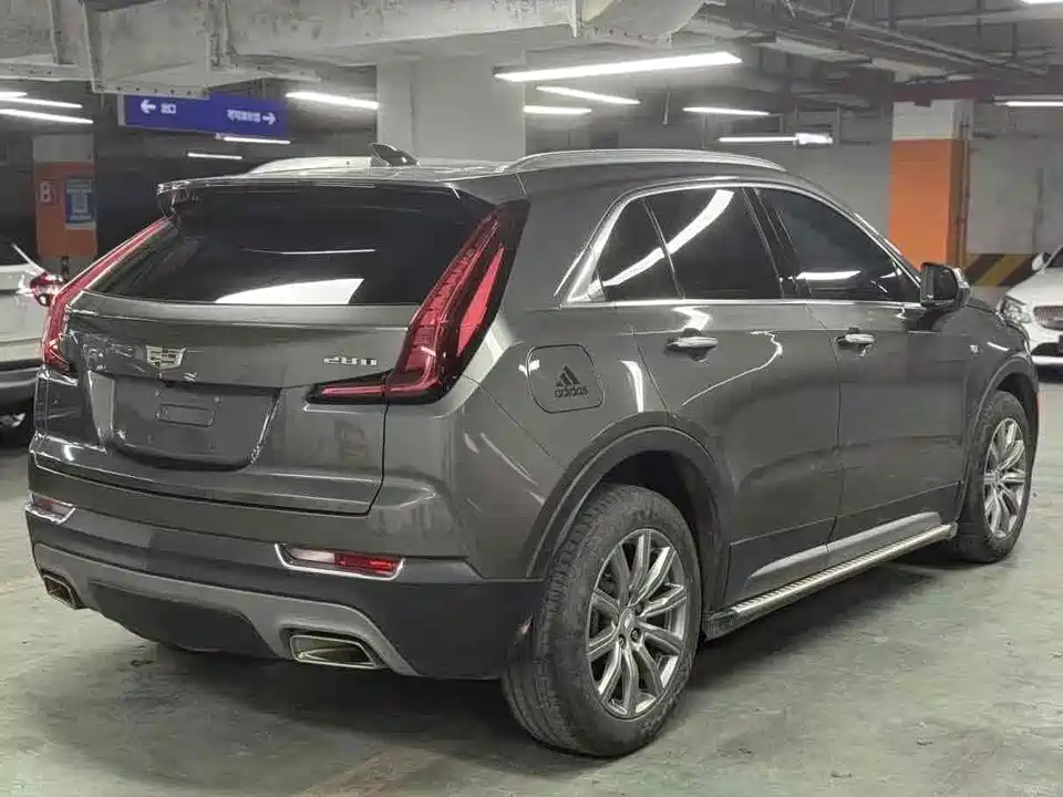Cadillac XT4