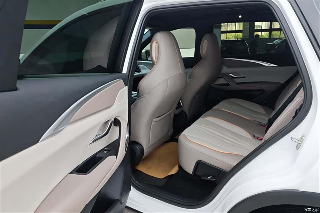 BYD Song, 2024 11