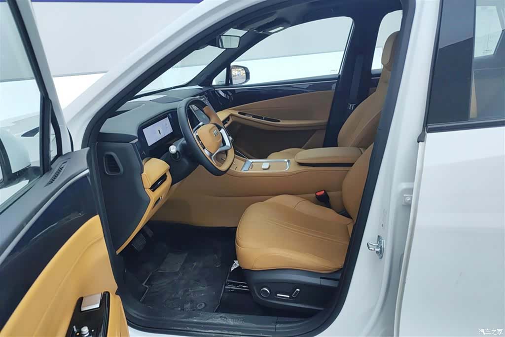 Geely Galaxy L7, 2025 9