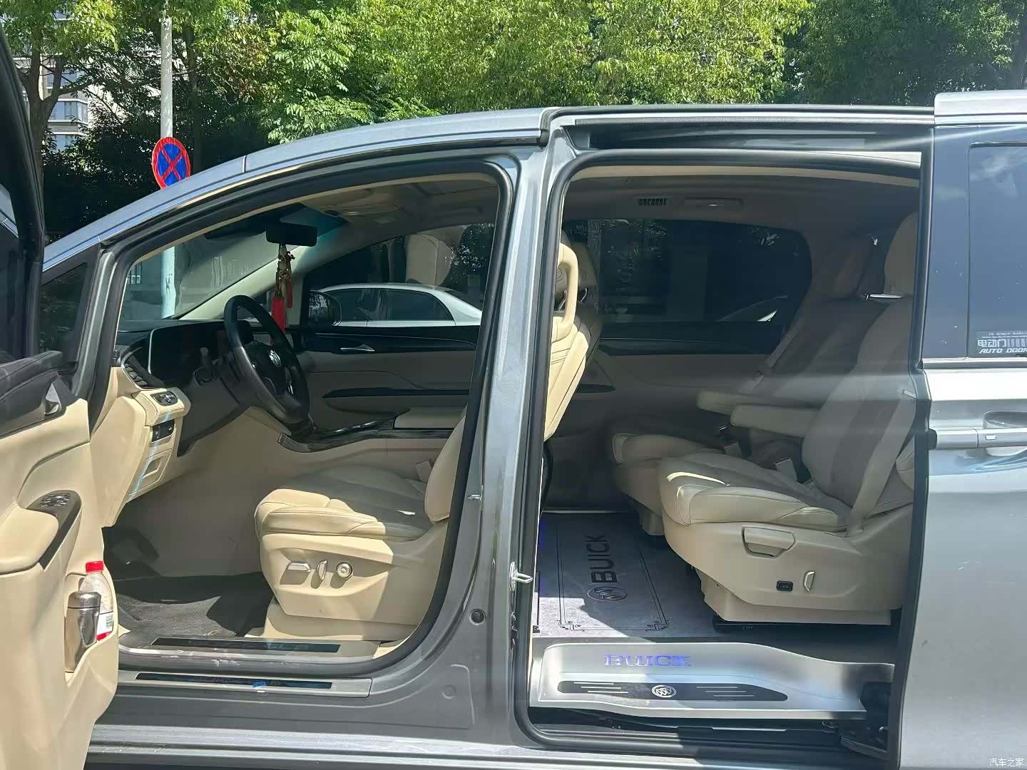 Buick GL8, 2023 4