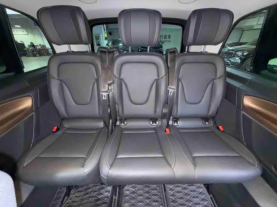 Mercedes-Benz V-class