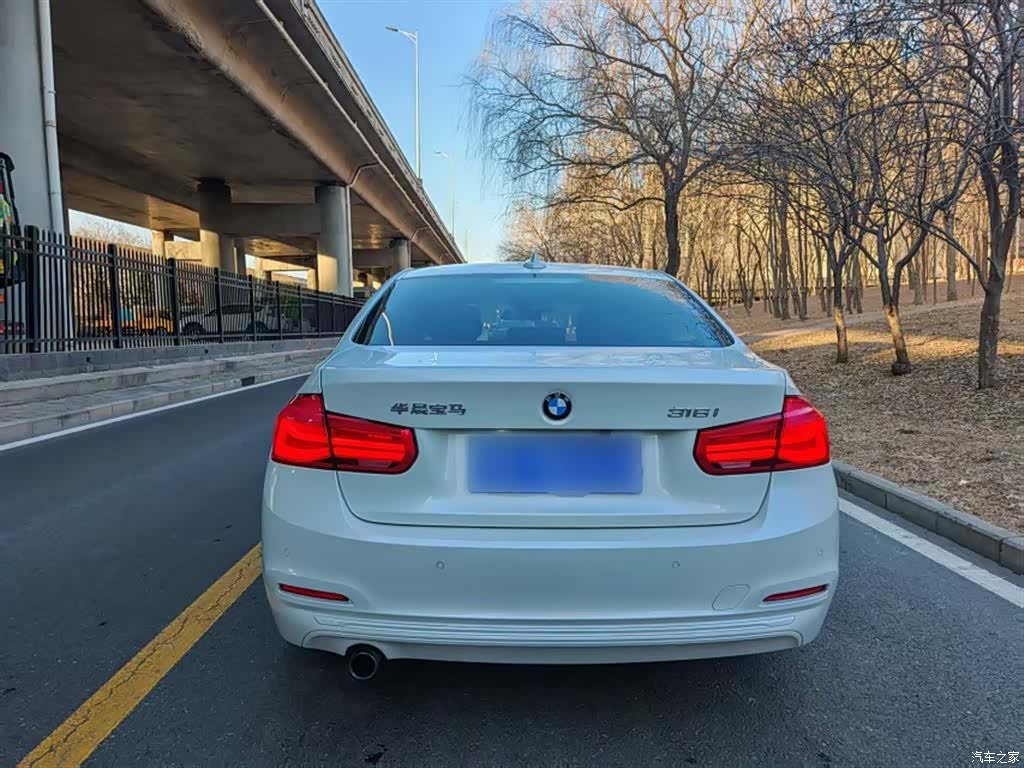 BMW 3 Series, 2016 10