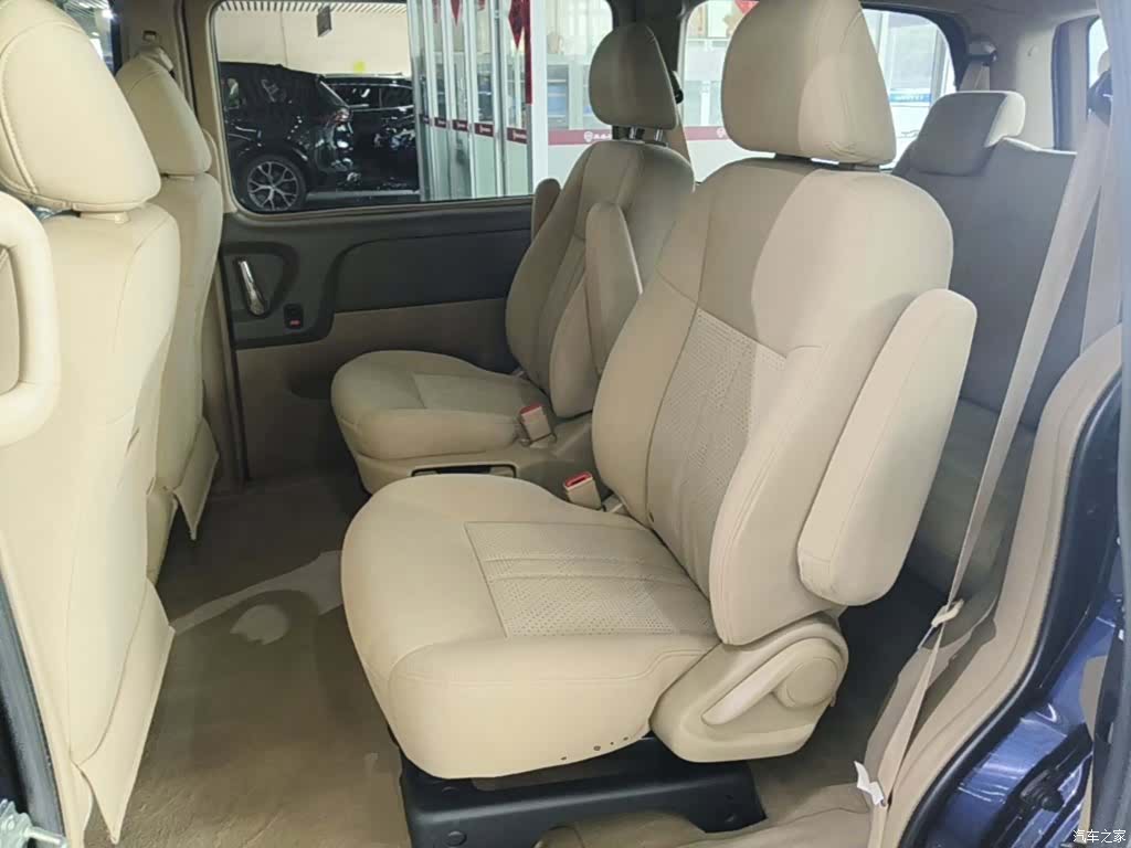 Buick GL8, 2015 17