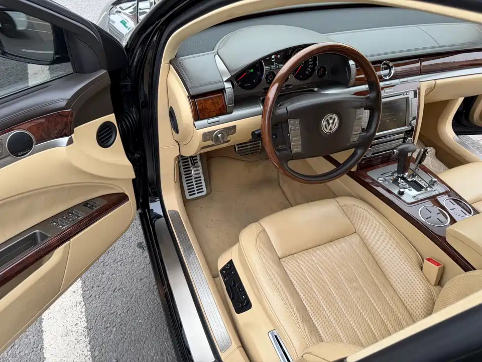 Volkswagen Phaeton