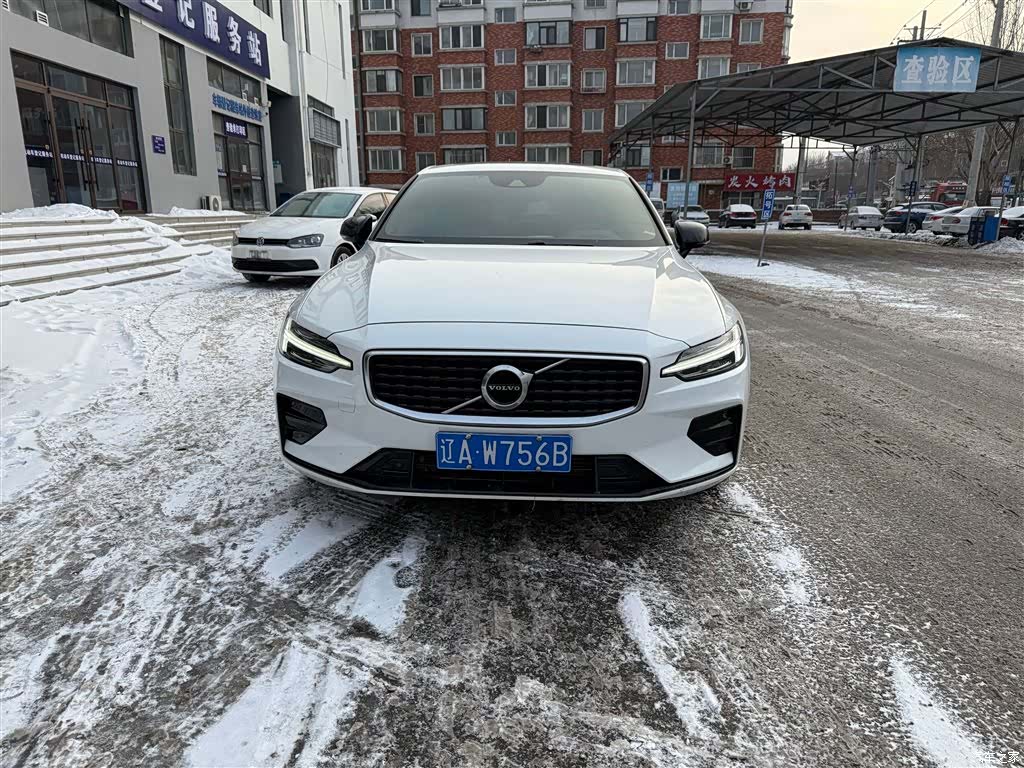 Volvo S60, 2020 4