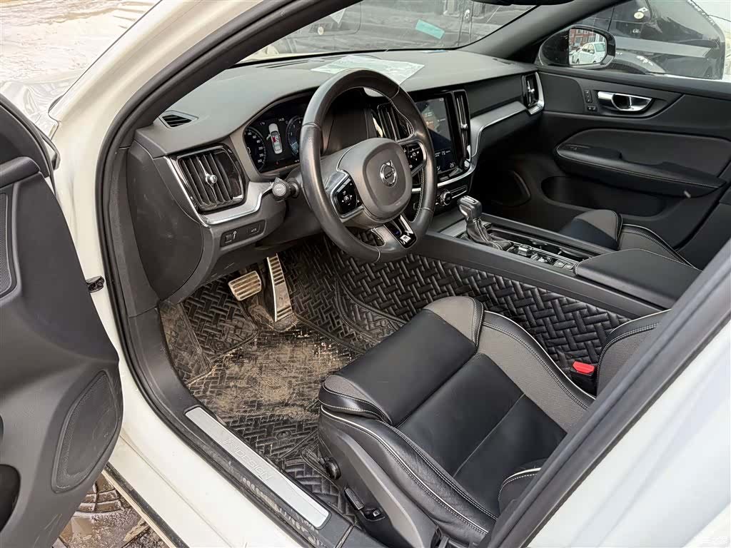 Volvo S60, 2020 7