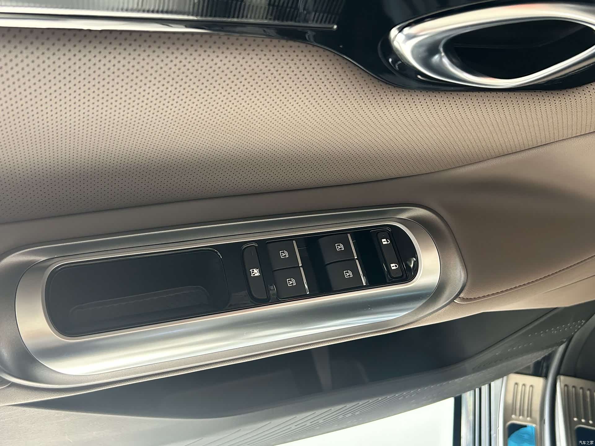 Trumpchi E8, 2025 все фото