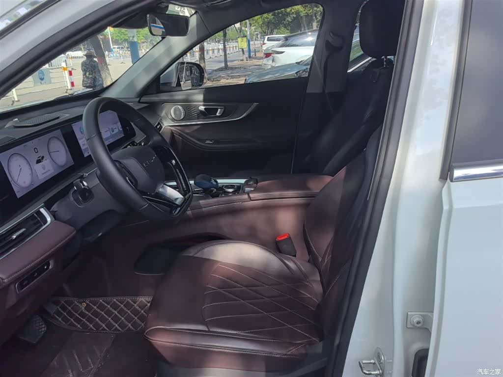 Chery Tiggo 8, 2024 15