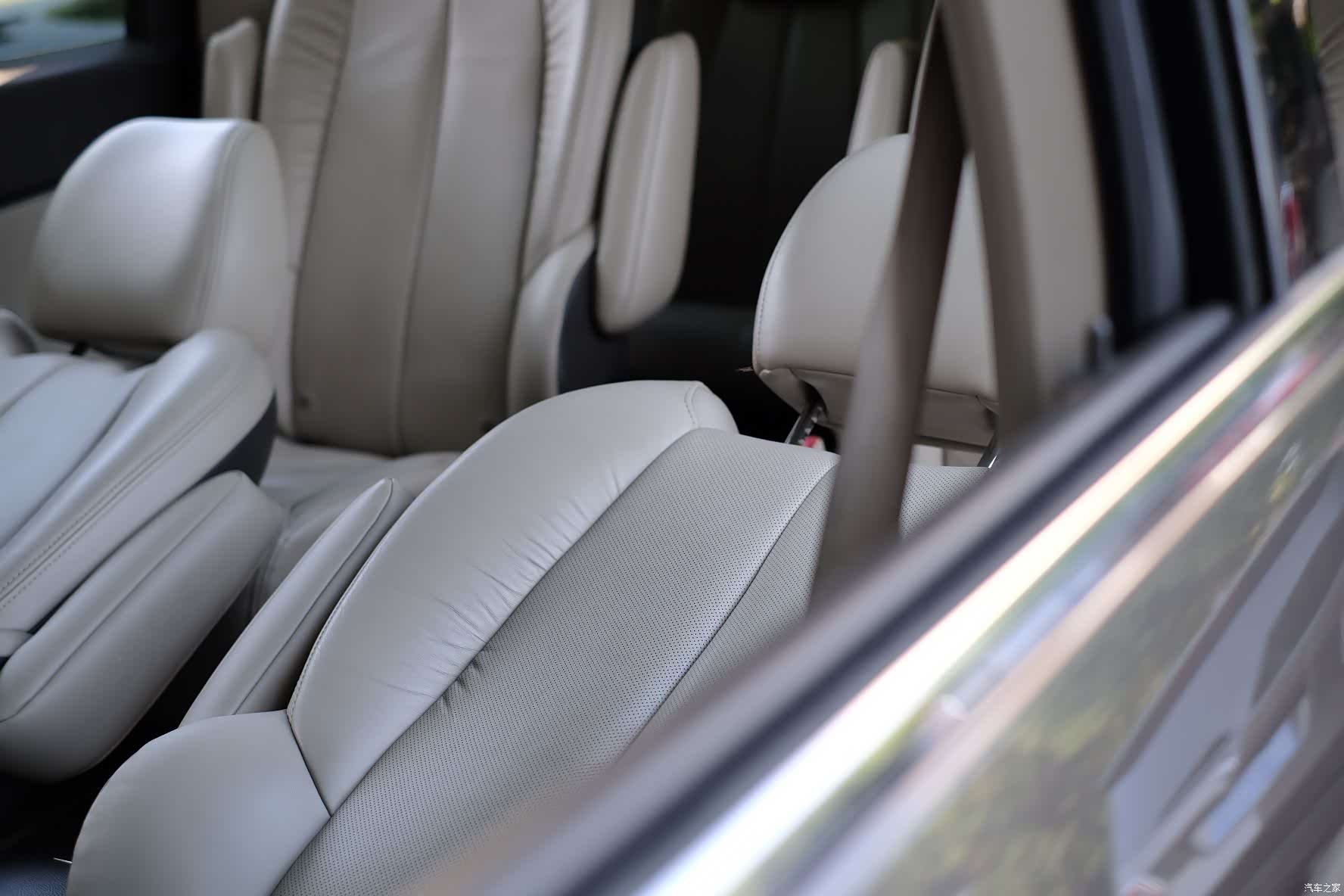 Buick GL8, 2011 58