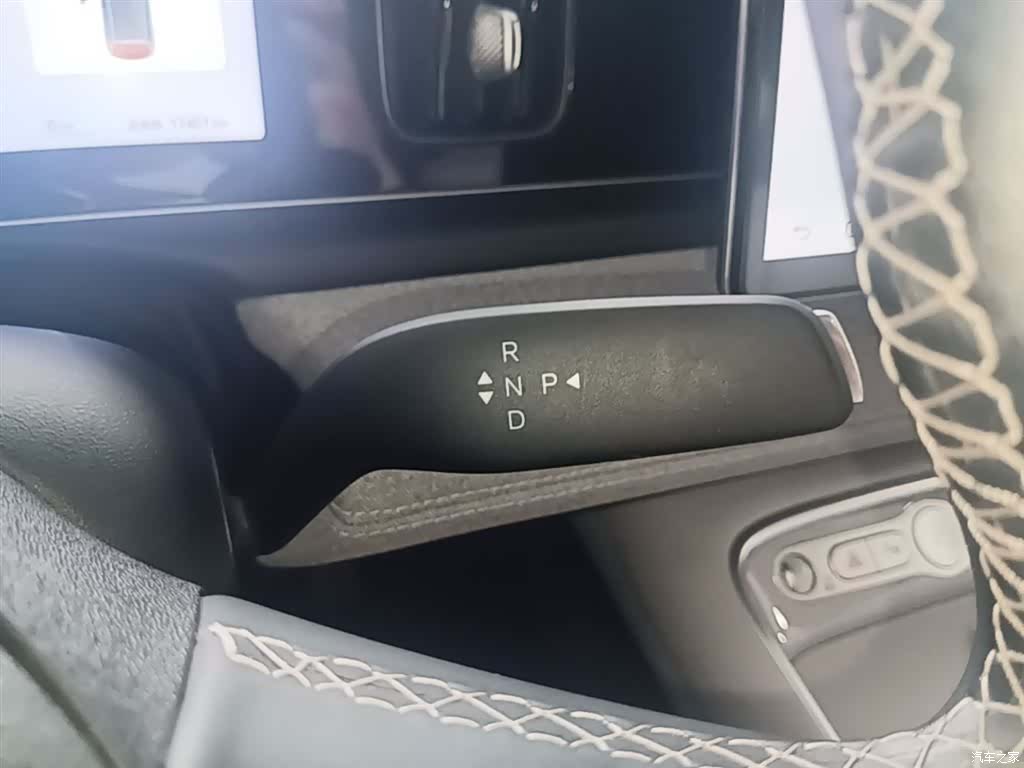 BYD HiAce, 2025 10