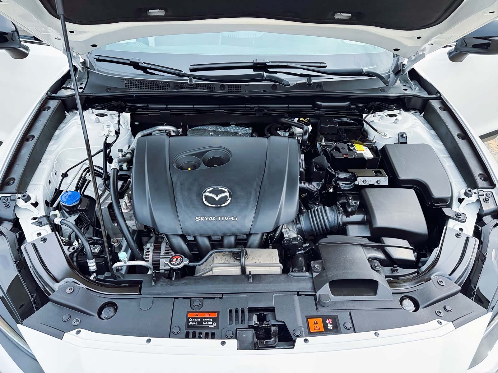 Mazda CX-4, 2023 10