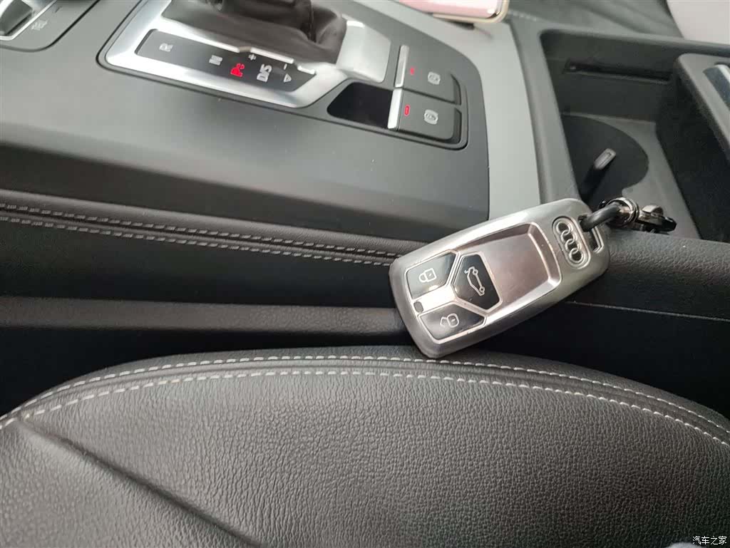 Audi Q5L, 2021 9