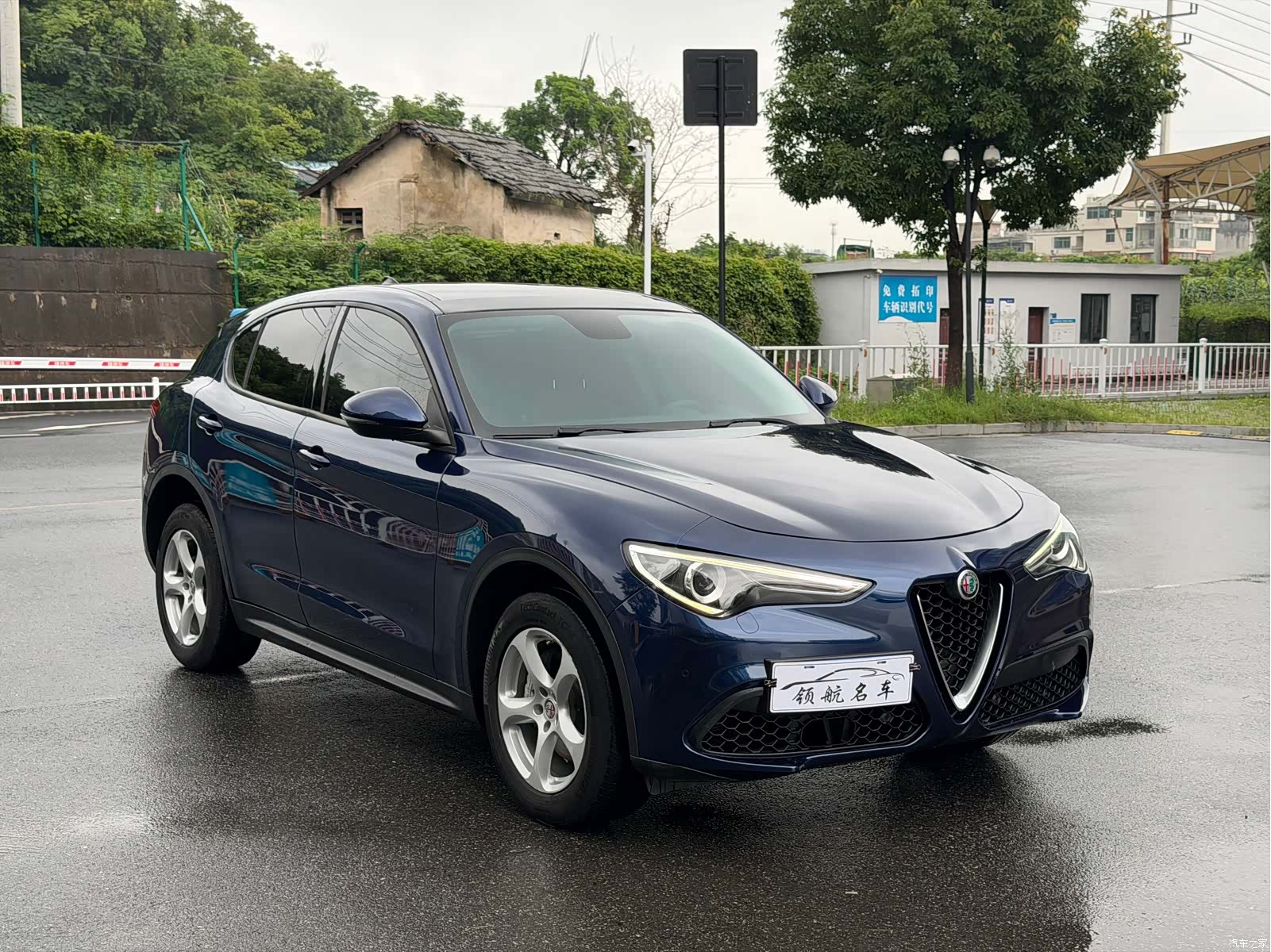 Alfa Romeo Stelvio, 2019 3