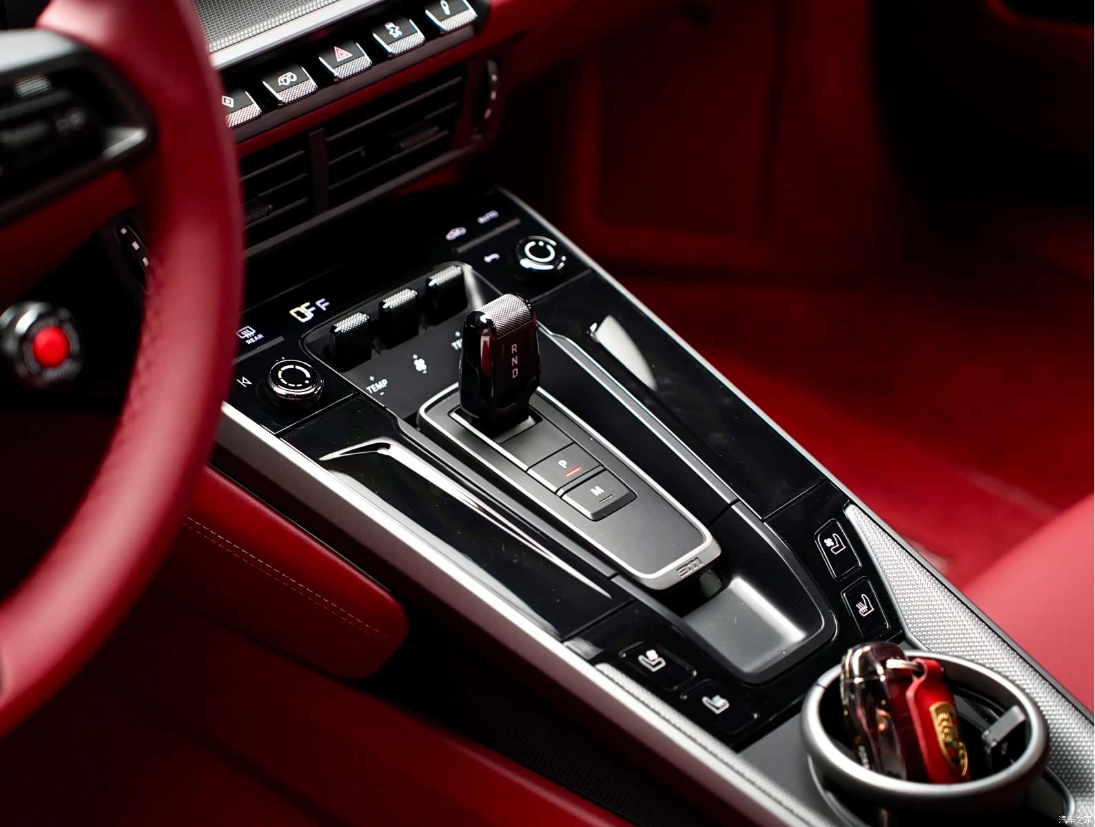 Porsche 911, 2025 12