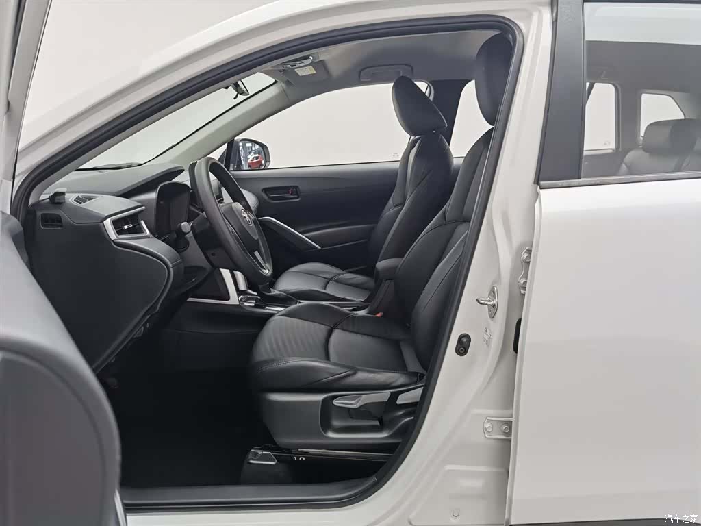 Toyota Frontlander, 2023 10