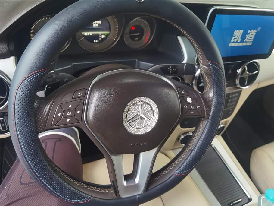 Mercedes-Benz GLK class