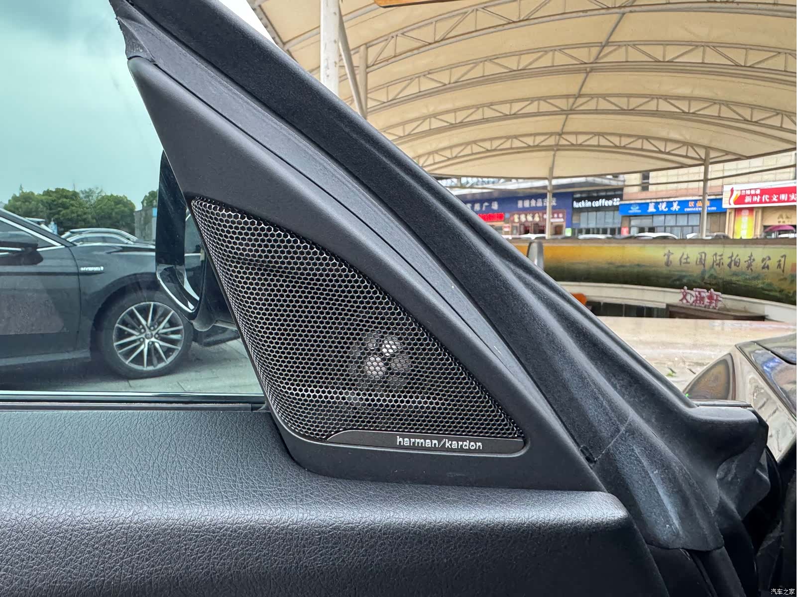 BMW 3 Series, 2018 16