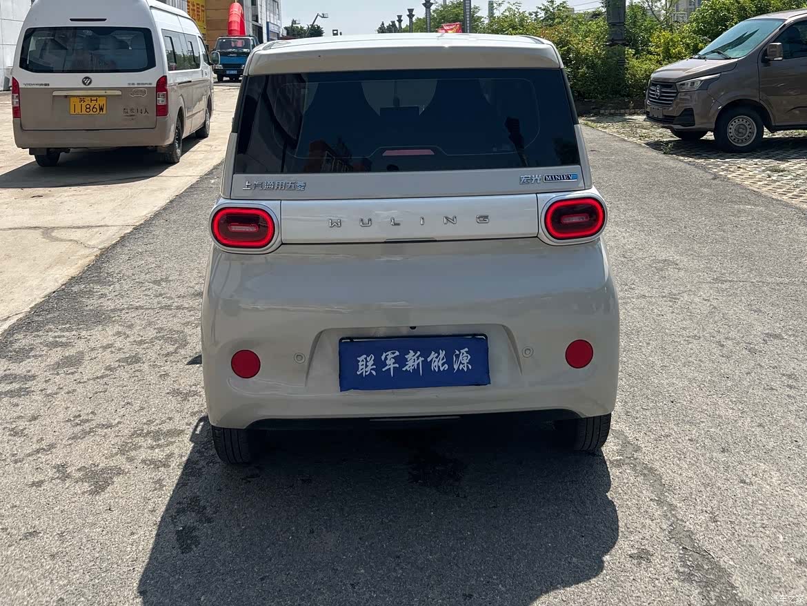 Wuling MINIEV, 2024 4