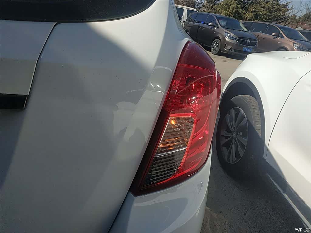 Buick Encore, 2015 8