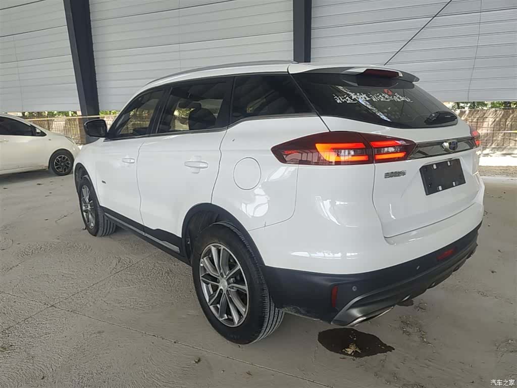 Geely Boyue, 2018 все фото
